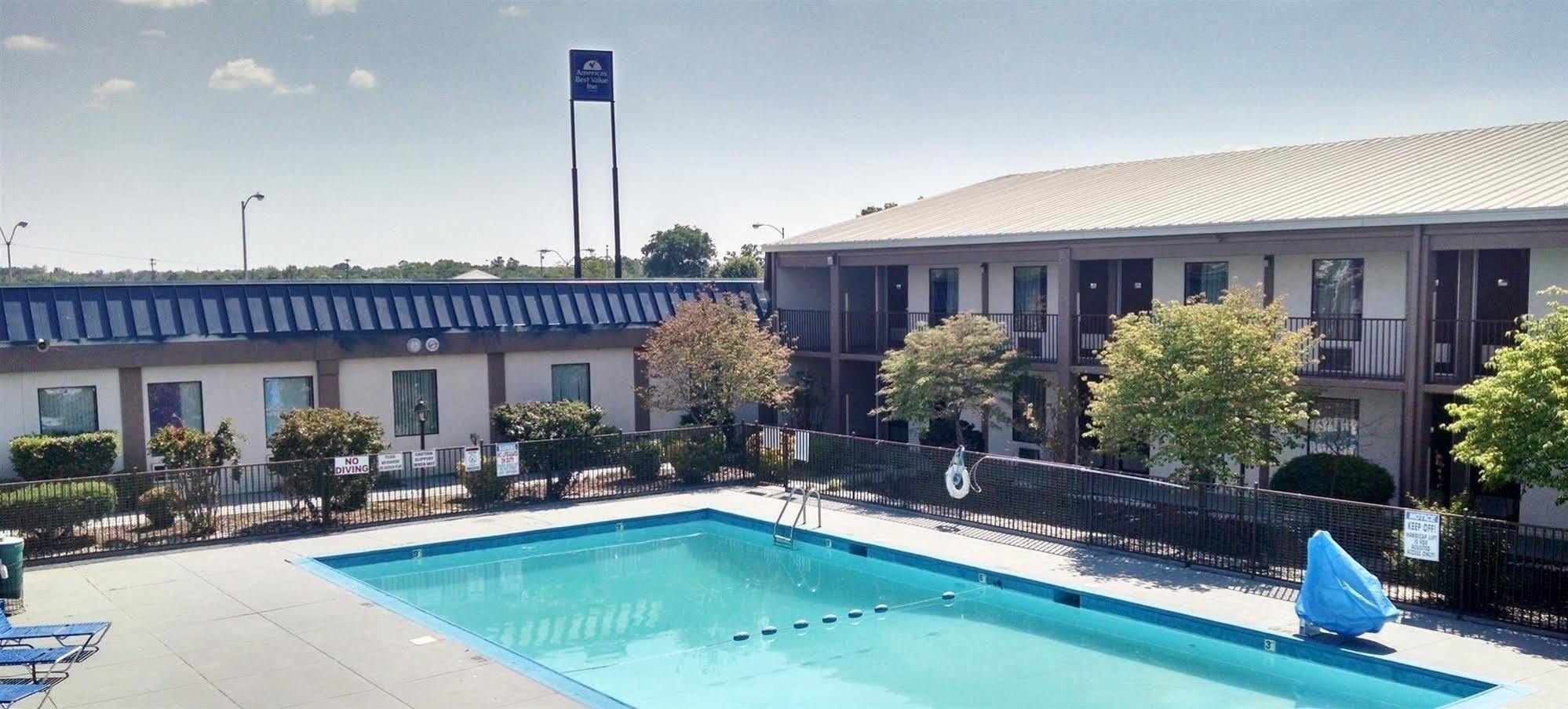 Shelbyville Inn - Shelbyville, Tn 37160 ภายนอก รูปภาพ
